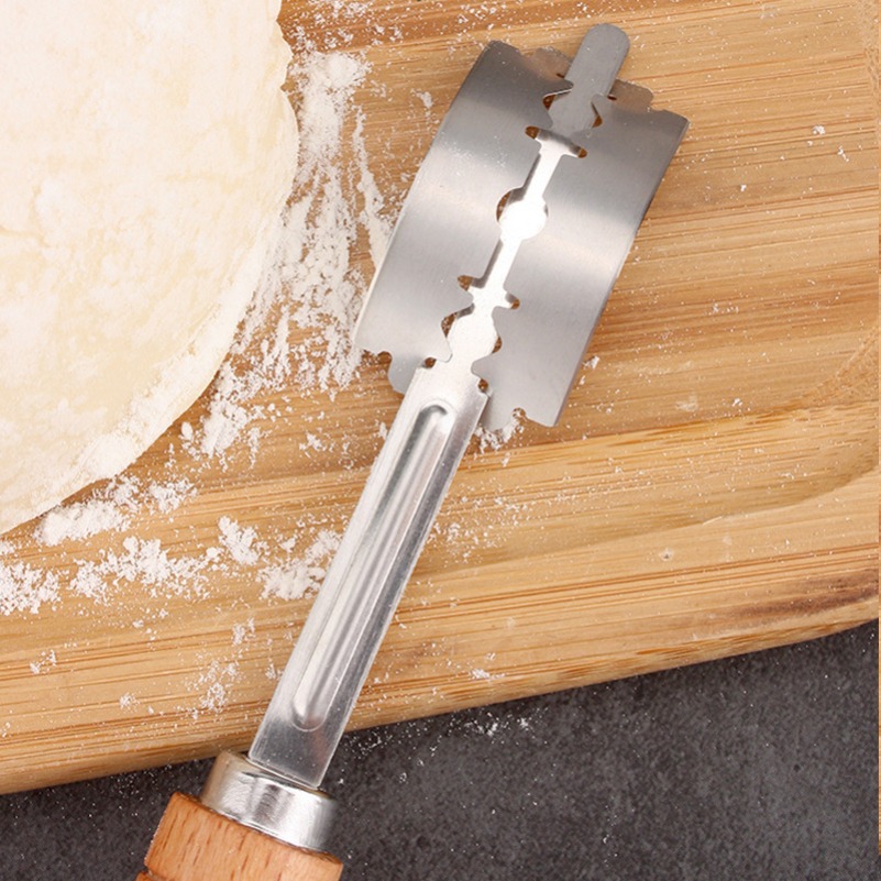 Резак для теста и хлеба с 5-ле – обзор и цена Dough Scraper Curved