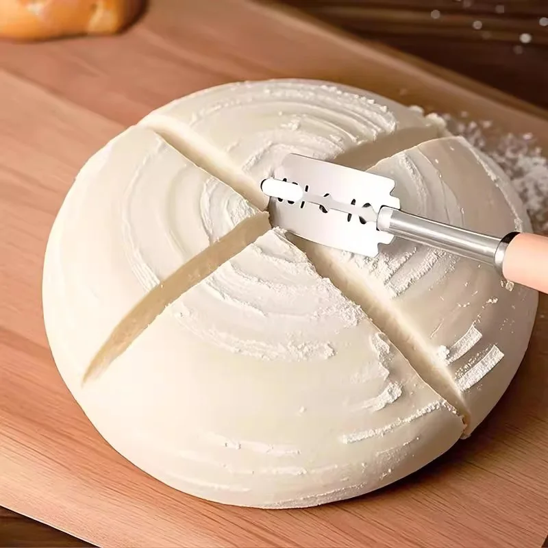 Нож для выпечки теста и хлеба  – обзор и цена Dough Scraper Curved